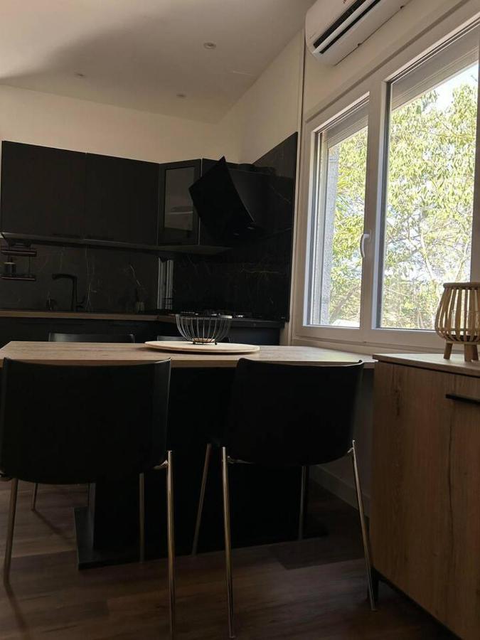 Appartement Jacuzzi Нарбонна Экстерьер фото